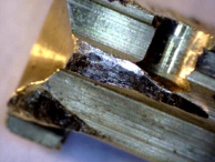 Simulated lockpicking usually uses a screwdriver to gouge the keyway leaving large and plentiful tool marks.